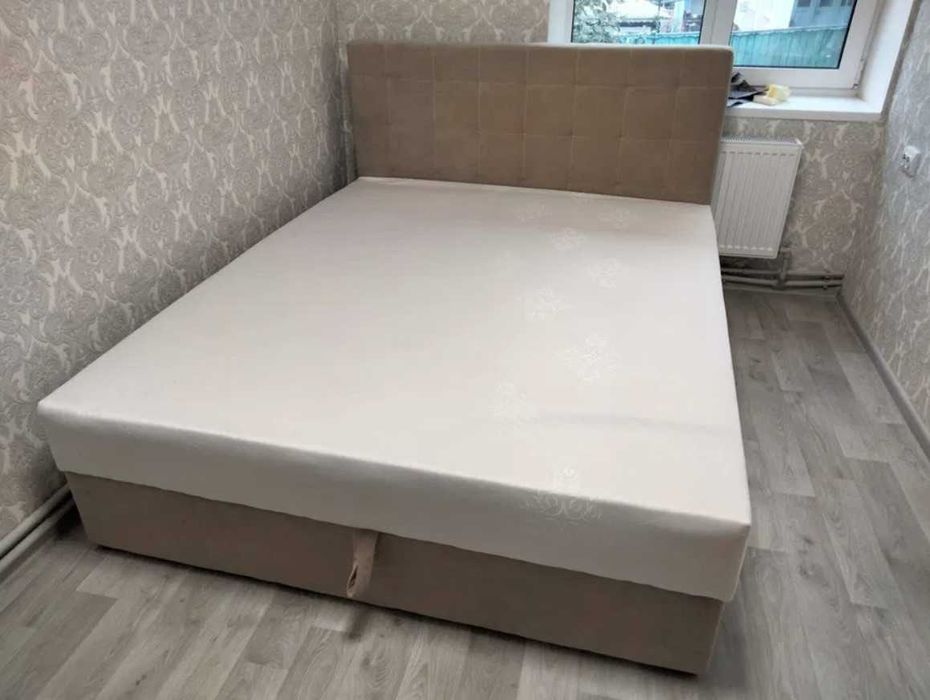 Кровать "Карина" Бисквитный, Одно-, Двоспальная. С матрасом. Ліжко