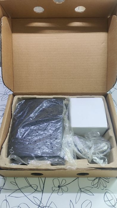 Модем hitron brg-35302-ED кабельний