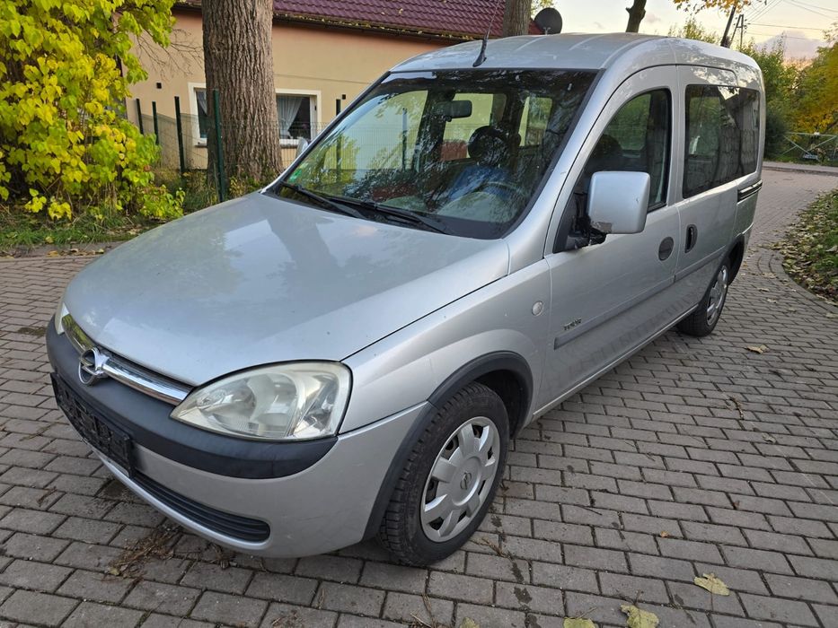 Opel combo Tour 2002 1.6 klima!!!