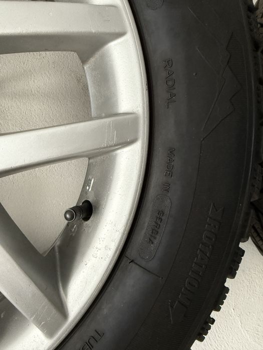 Диски з шинами r16