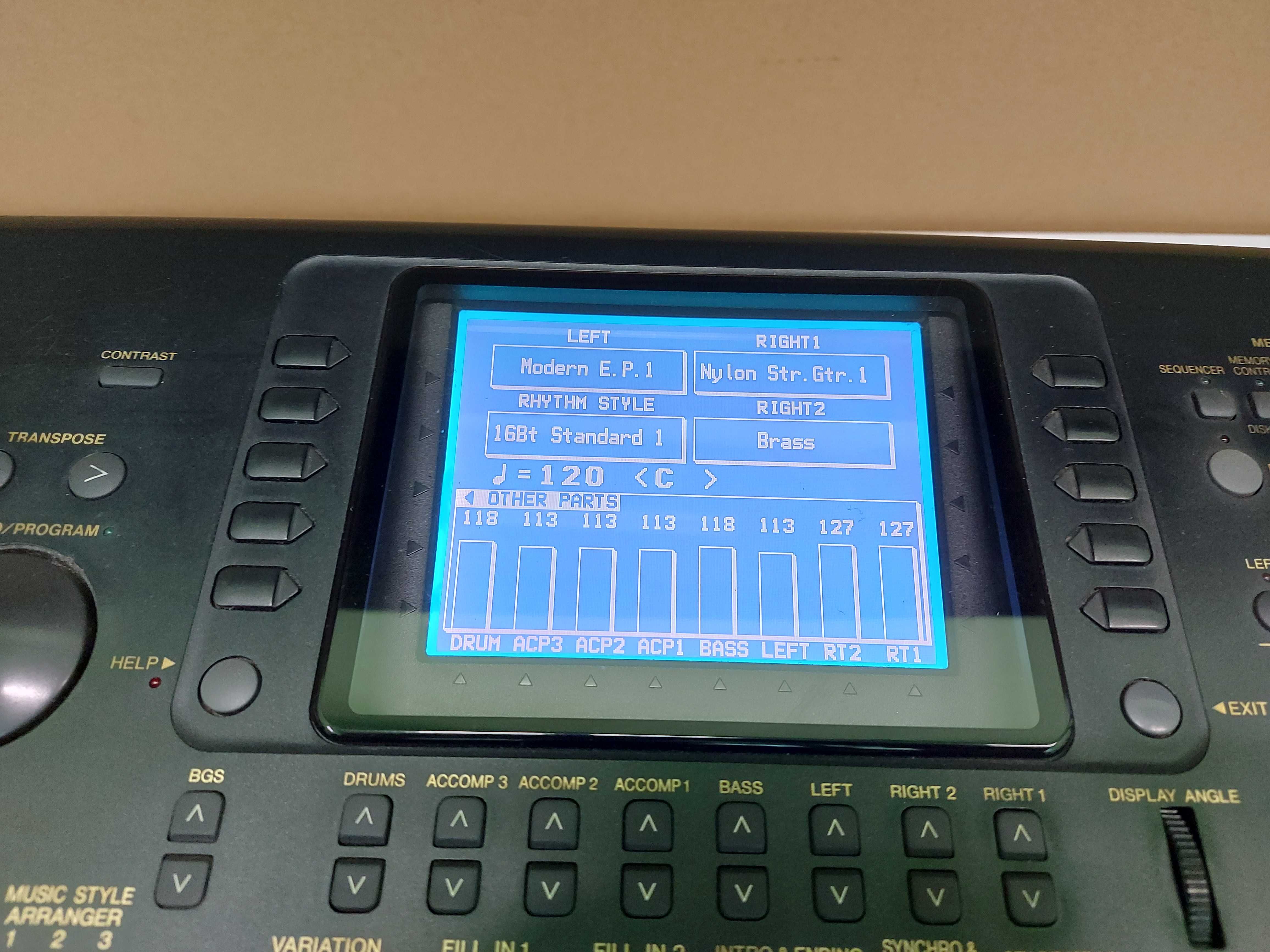 keyboard Technics KN2000