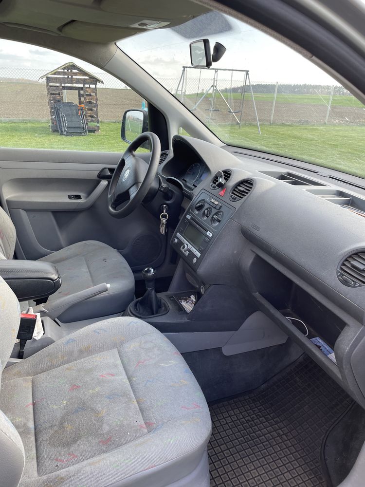 Sprzedam vw caddy 2007 1.9 tdi