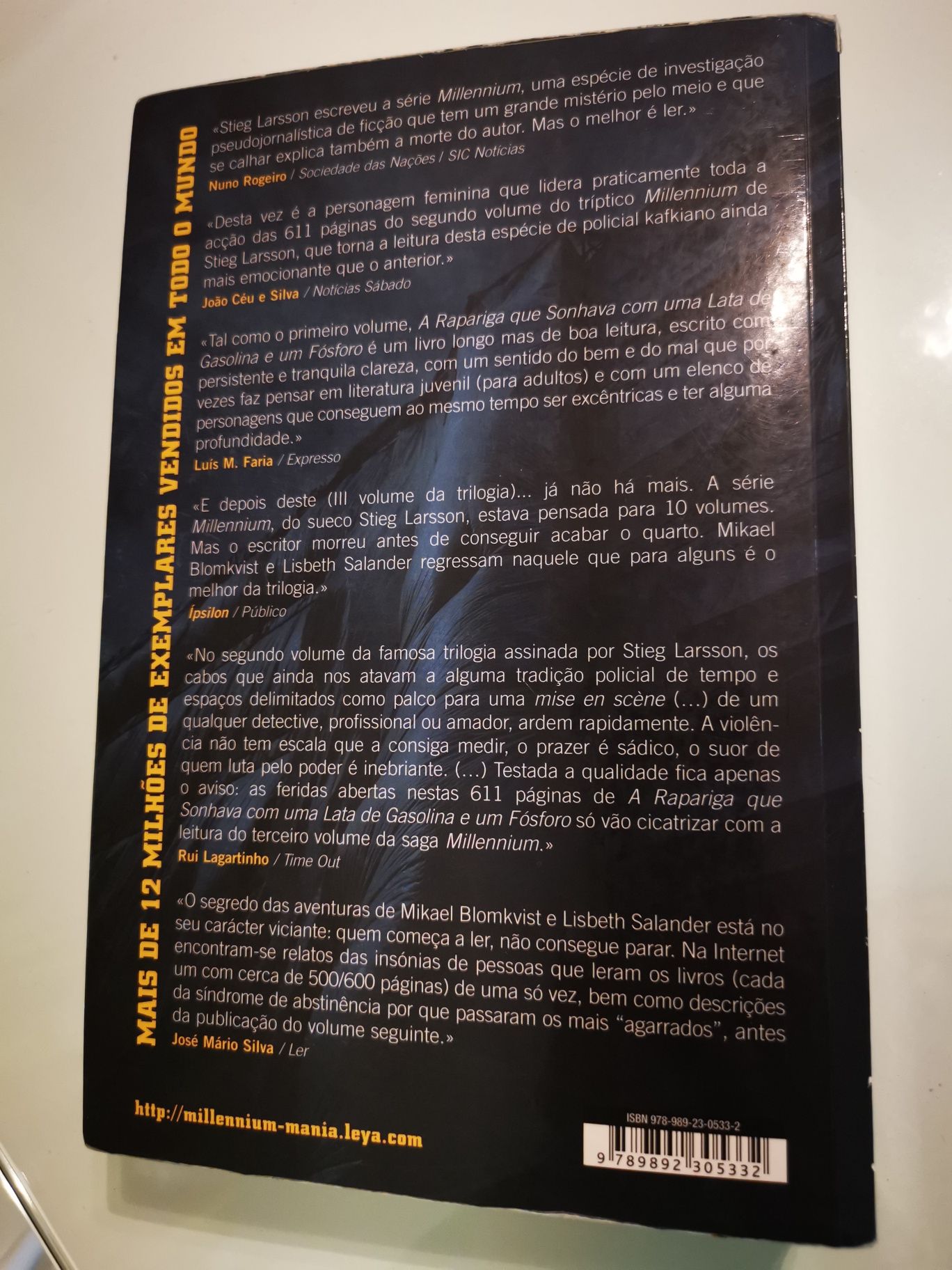 Livro A Rainha do Palácio das Correntes de Ar - Stieg Larsson