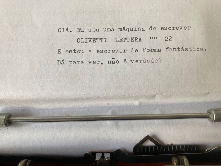 Máquina de escrever  **  olivetti