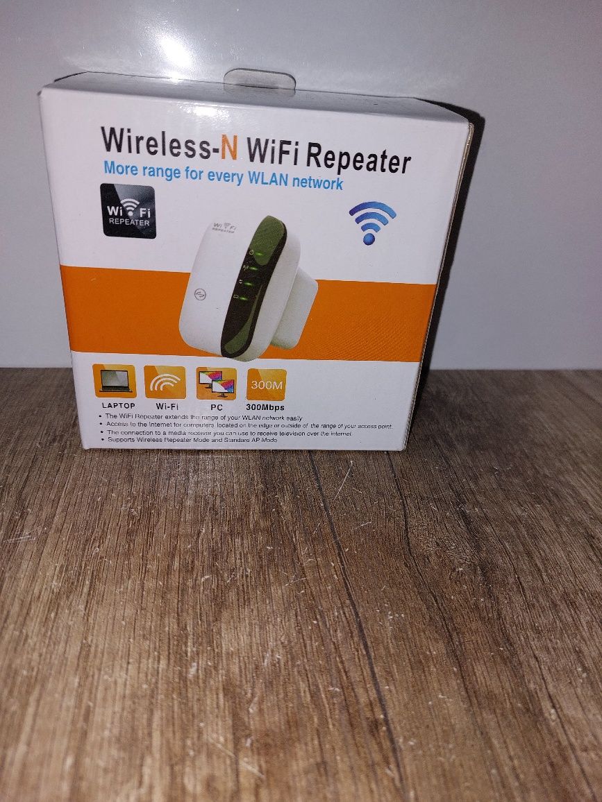 Wzmacniacz Wi-Fi (300 Mbit/s 2,4 GHz, złącze LAN, zasięg 200m