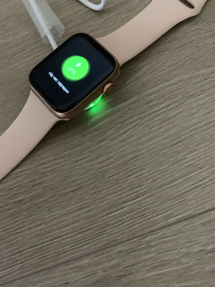 Новий!Годинник Apple Watch