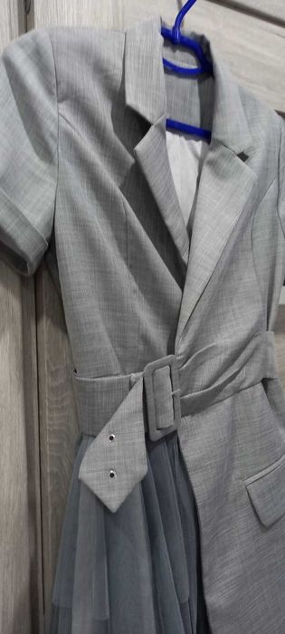 Новое оригинальное платье