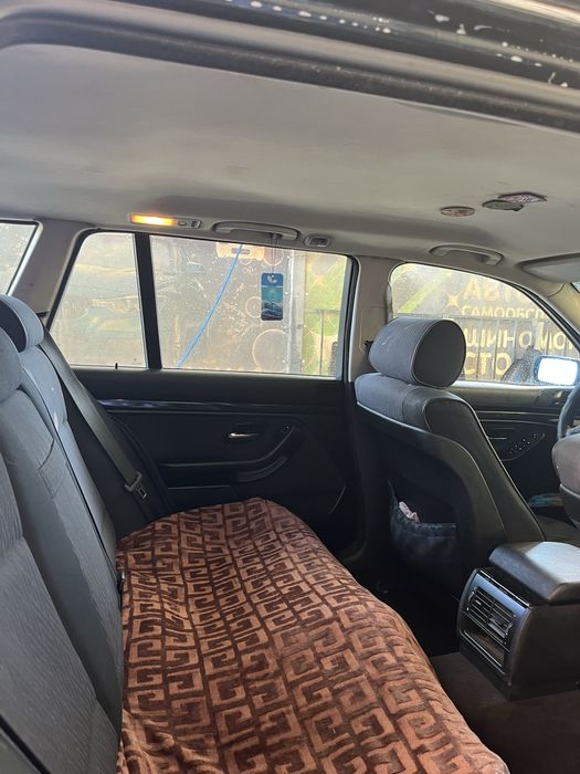 Продаю ,  машина Бмв е39