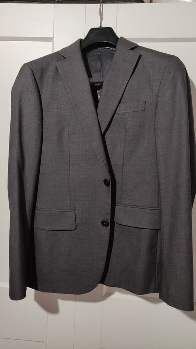 Casaco de fato cinzento escuro