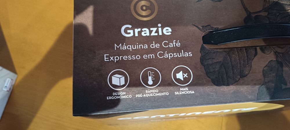 Máquina de café cápsulas Grazie continente nova