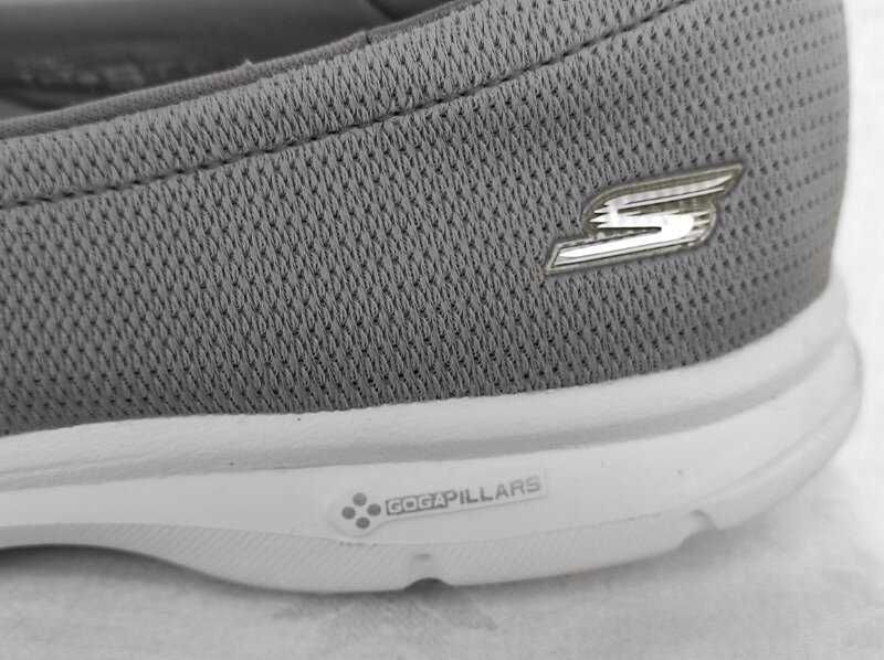 Мокасини текстильние Skechers Goga mat р.39