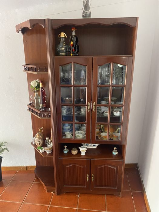 Movel madeira bom estado