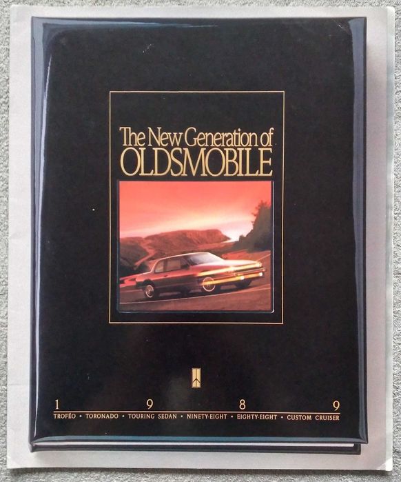 Prospekt Oldsmobile 1989 duży format