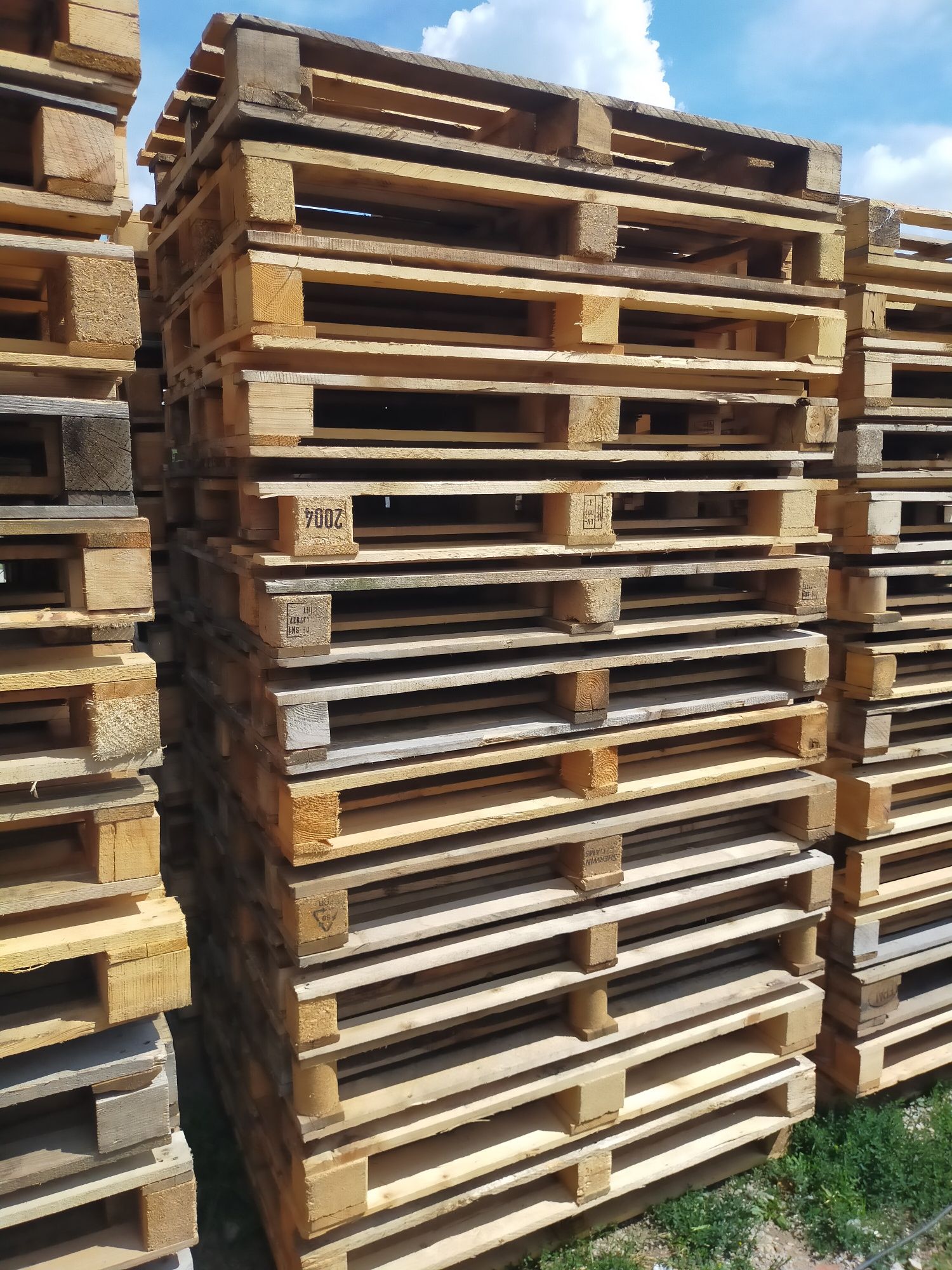 Sprzedam palety jednorazowe 1200x800