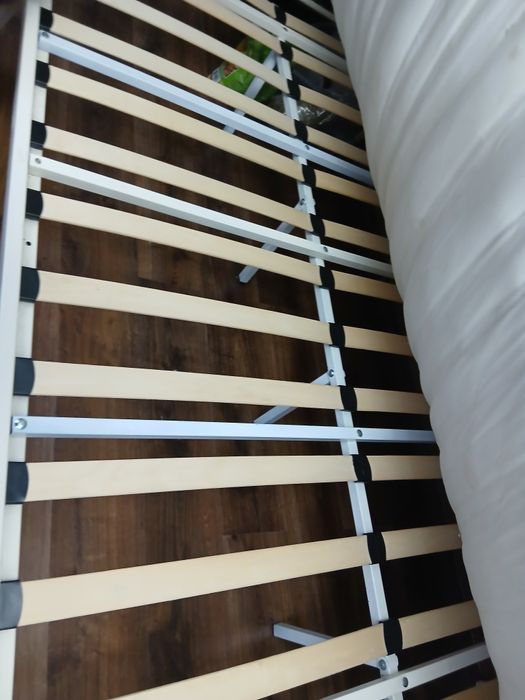 Metalowe białe łóżko Glamour plus Materac i stelaż