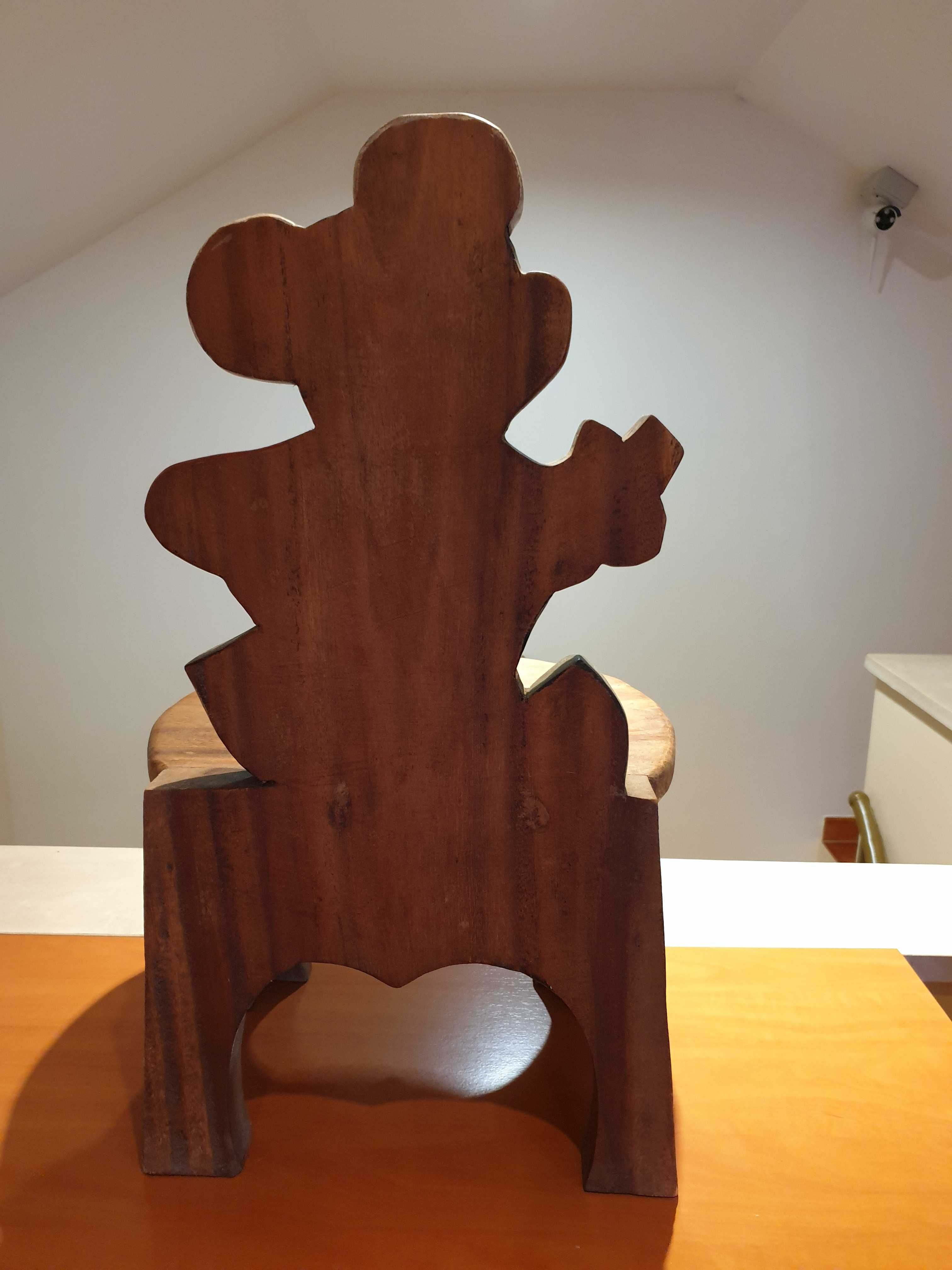 Cadeira Infantil com boneco