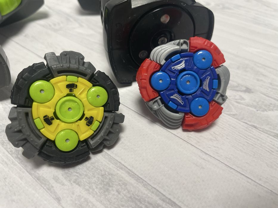 Battle Strikers магнітний бейблейд