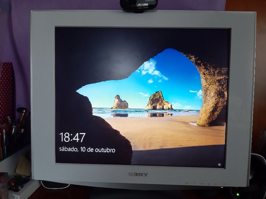 Monitor LCD SONY como NOVO