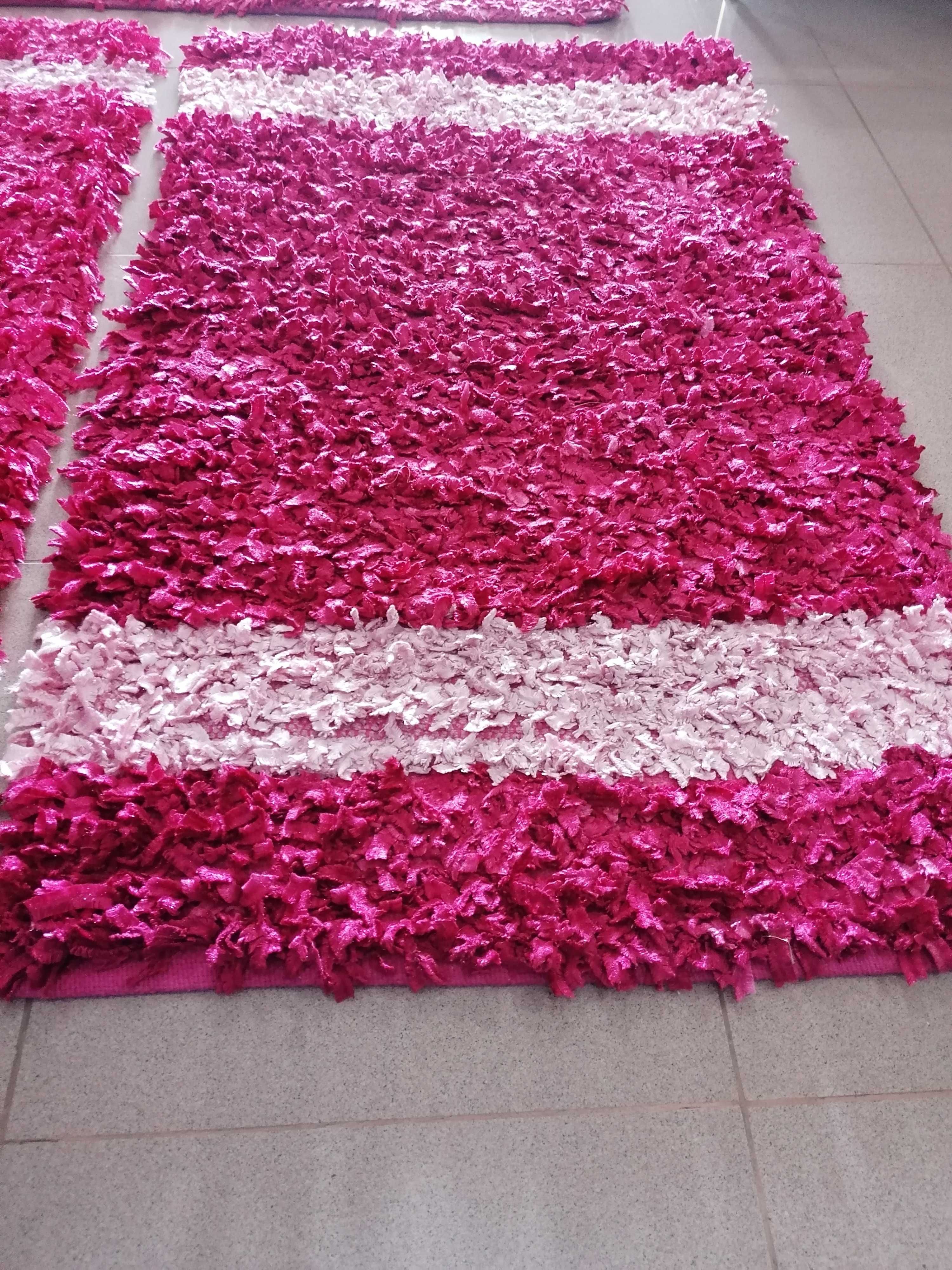 3 tapetes de quarto rosa e fushia