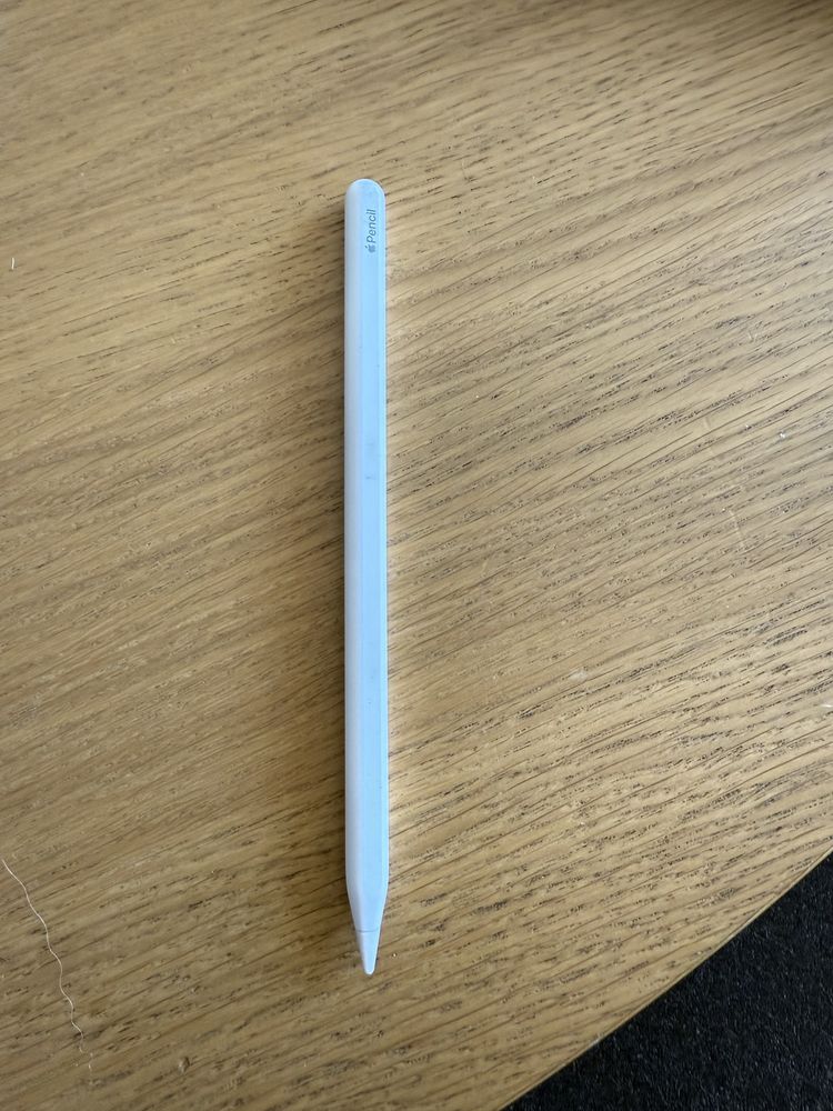 Apple Ipad Air 10,9 cali (5gen) zestaw rysik etui