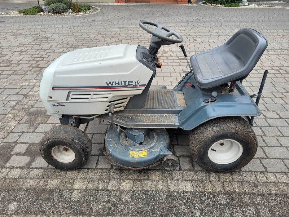 Kosiarka traktorek WHITE MTD Briggs Stratton