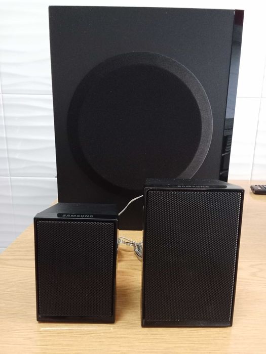 Sistema de colunas Samsung - Home cinema