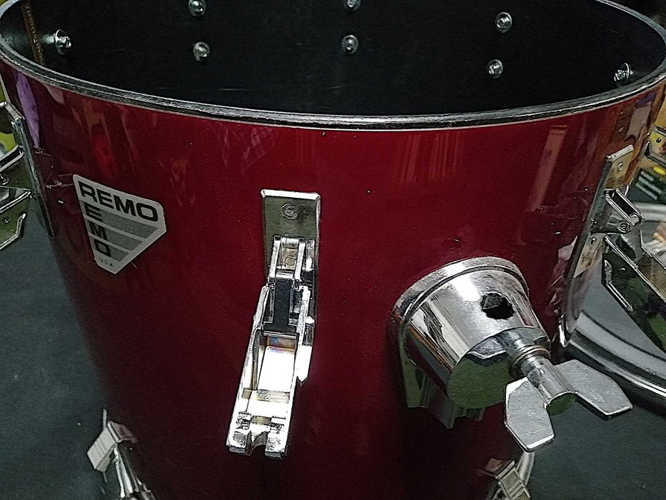 Timbalão Suspenso de 15" Remo Encore Vermelho Novo