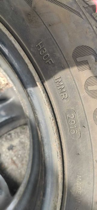 Koła stalowe Dacia Sandero Stepway 2(2012-) zima Goodyear Ultragrip 9