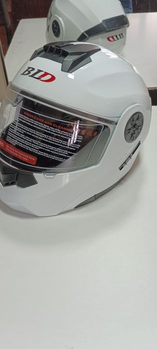 Capacetes novos  homologados/ Top