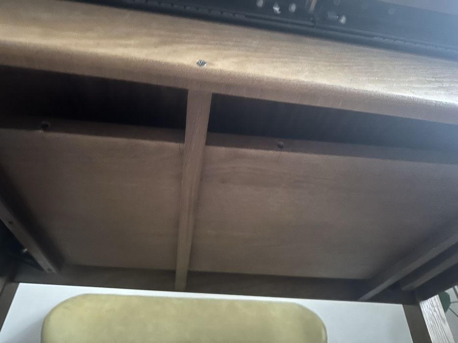 Великий дубовий розкладний стіл