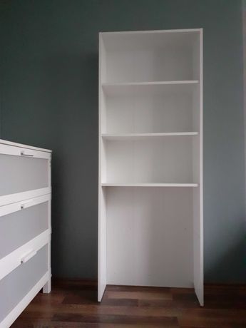 Biblioteczka Ikea biała szafka drewniana półki regał /stolik/komoda