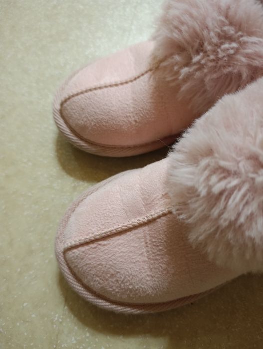 Капчики на хутрі на дівчинку 12 розмір