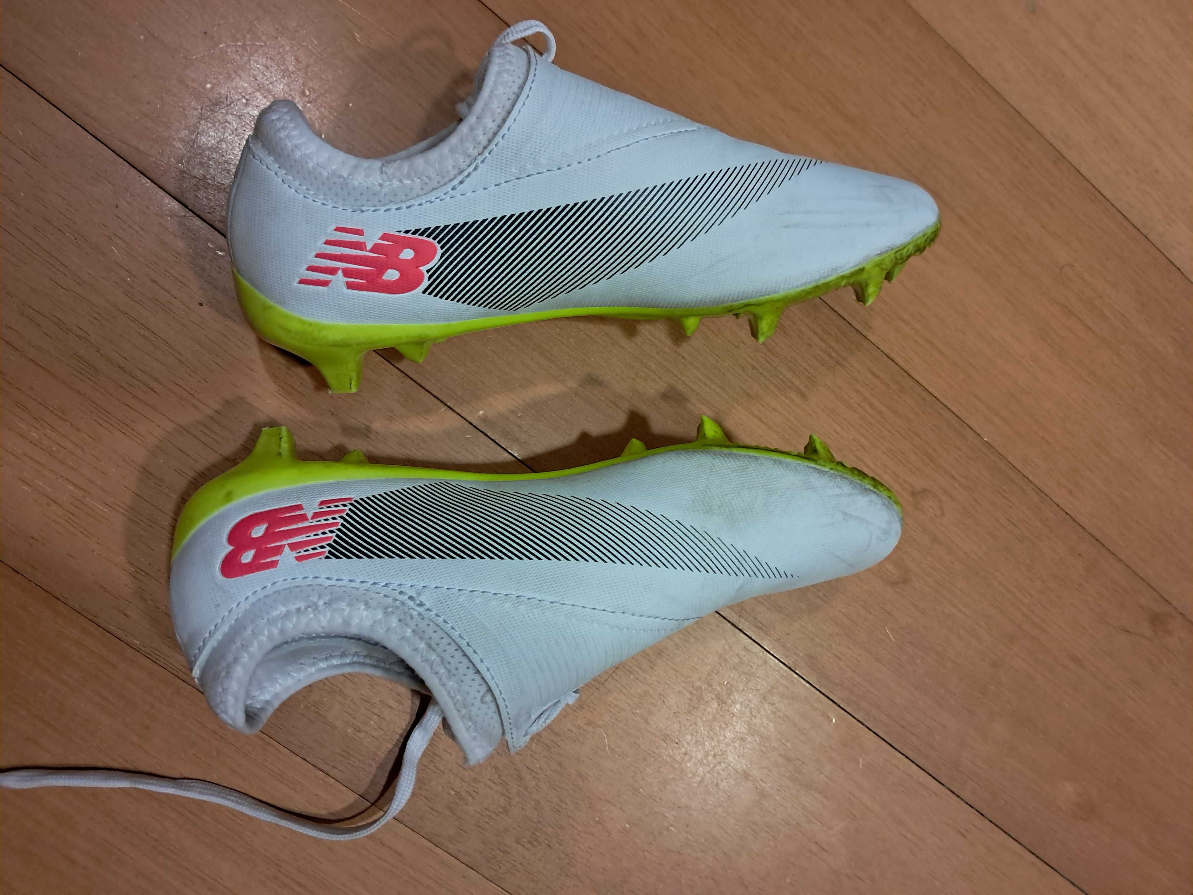 Chuteiras New Balance Furon Dispatch FG V7+ numero 35 e 1/2