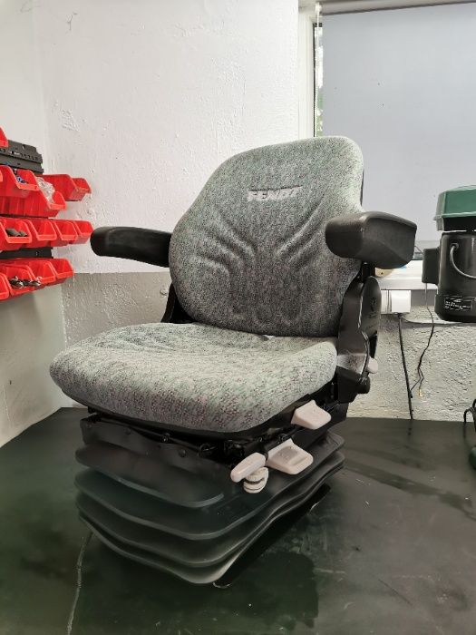 John Deere Fendt Claas Case Valtra New Holland naprawa foteli