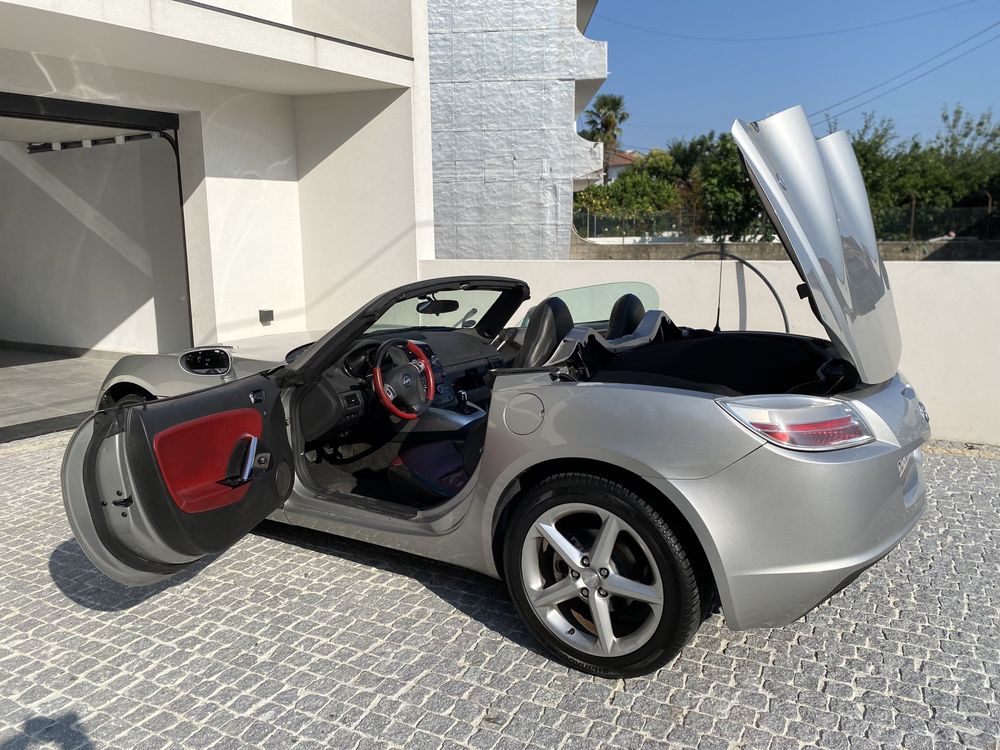 Opel GT 2.0 T 2009