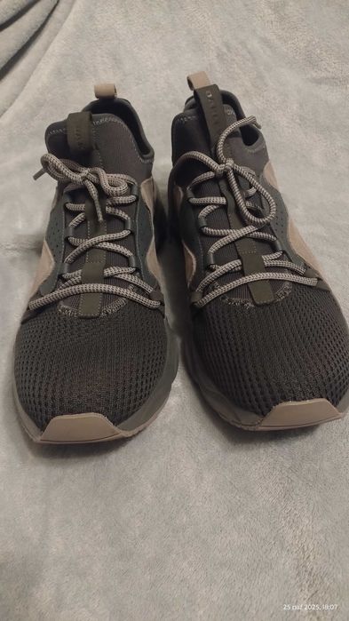 Adidasy Oakley rozm 46,5