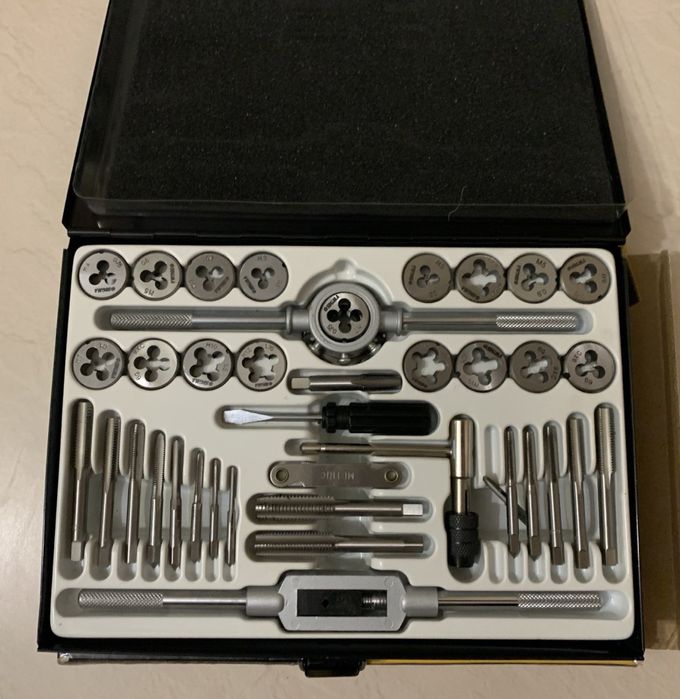 Набір плашок та мітчиків SIGMA 40 шт