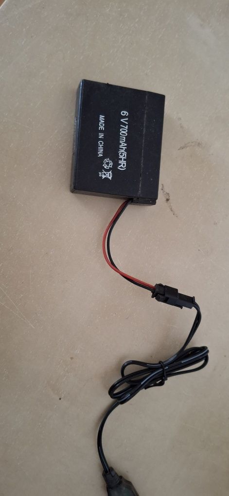 akumulator o parametrach 6 V i pojemności 700 mAh (5HR)
