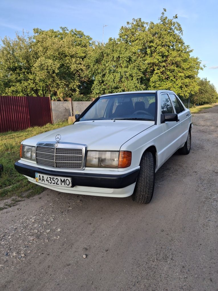 Продам Мерседес 190