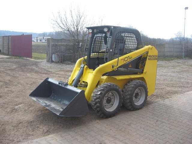 Mini Ładowarka WACKER NEUSON 701S z 2014r.