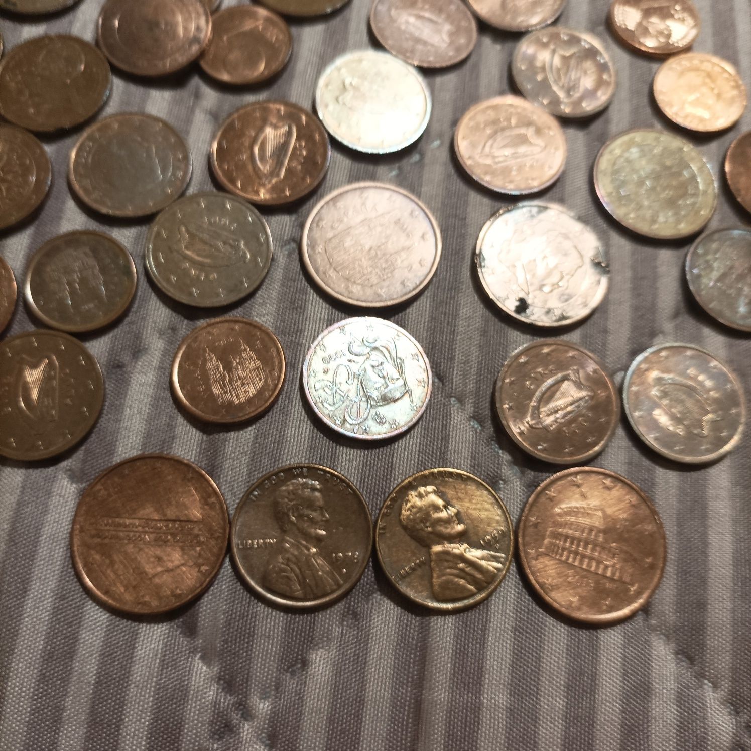 Moedas,de 1,2euros e de cêntimos