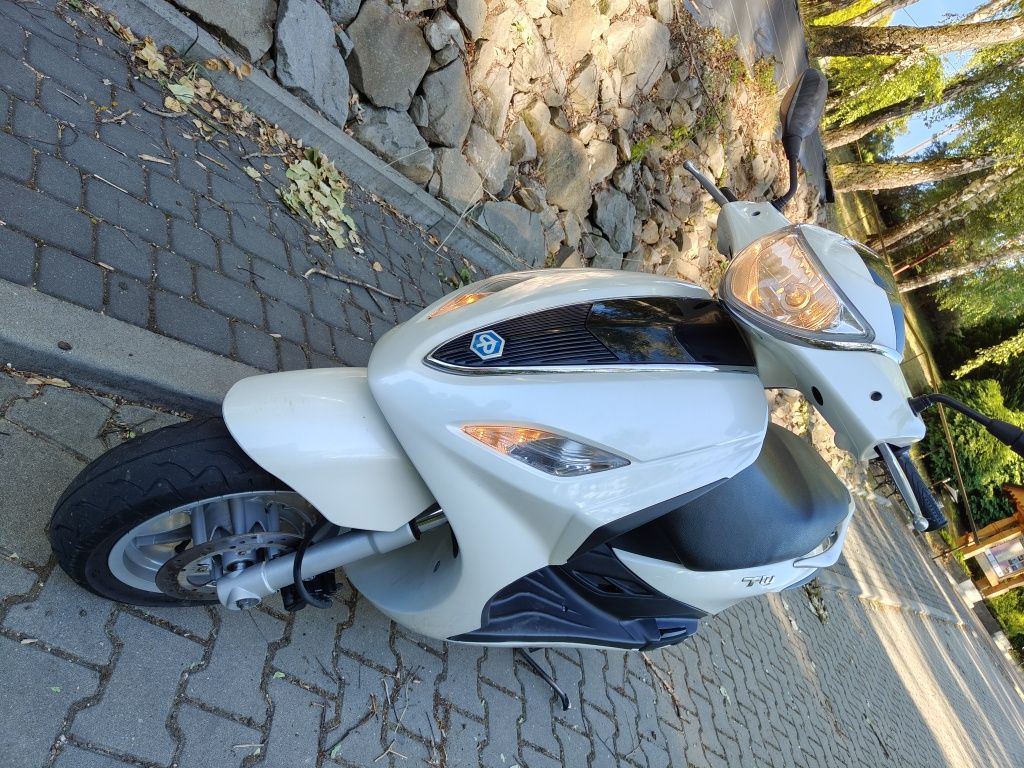 Piaggio fly 125 skuter kat. B liberty 2016 super stan