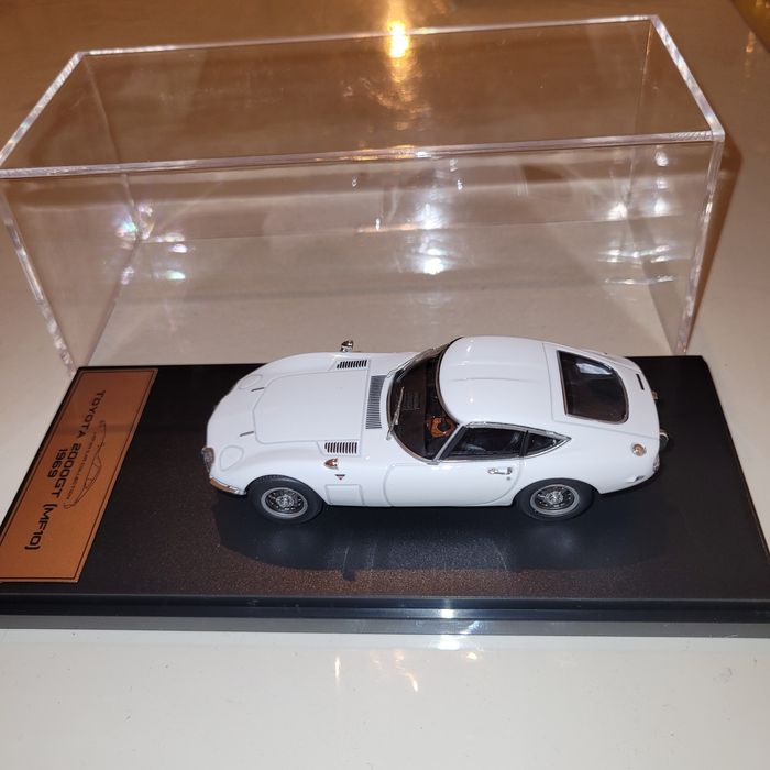 Carro miniatura Toyota