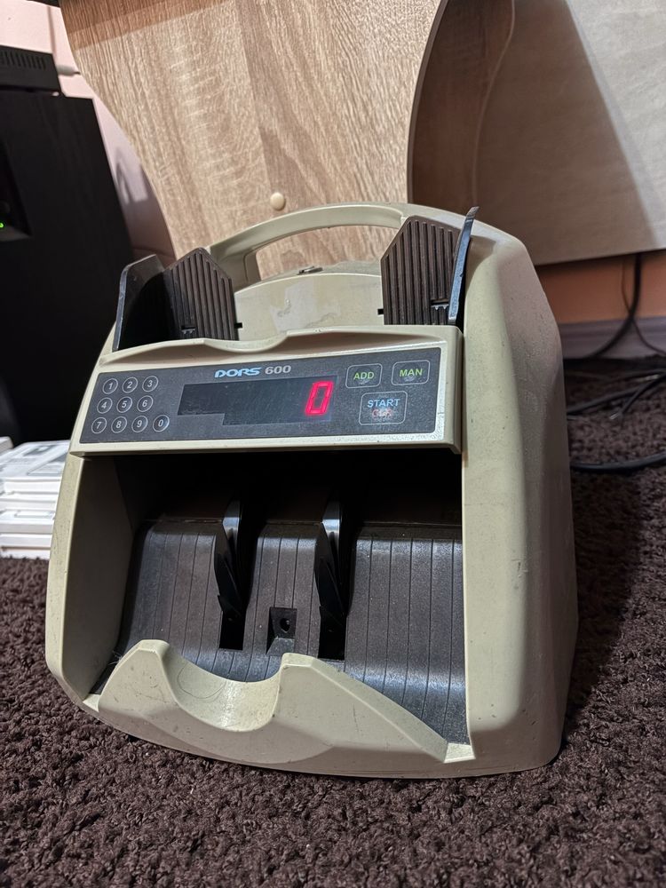 Лічильник банкнот dors 600