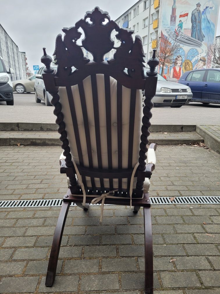 Fotel. drewniany rozkładany Gdański