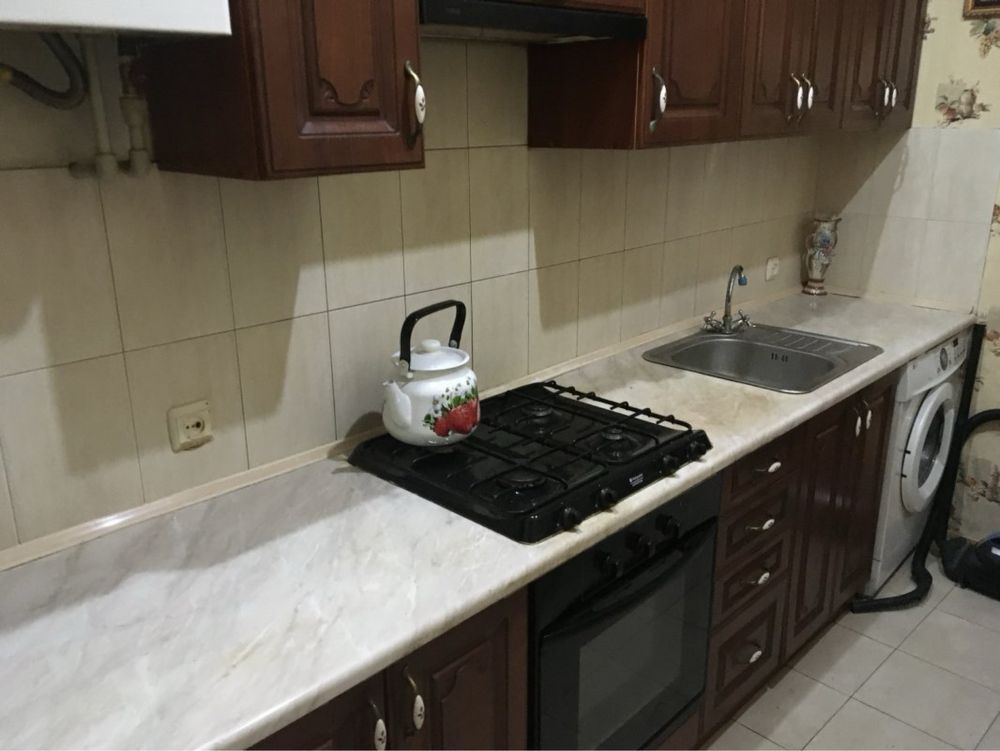 Сдам квартиру комнаты раздельно Екатериненская площадь,1