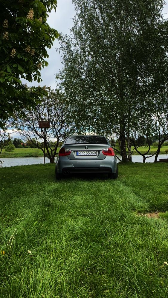 BMW E90 318i 2006r