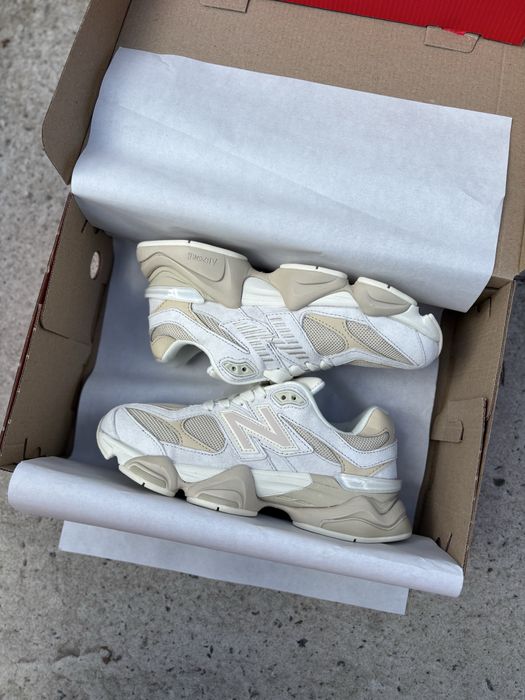 Жіночі кросівки New Balance 9060 light beige
