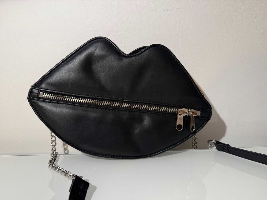 Torebka Usta H&M na ramię, czarna