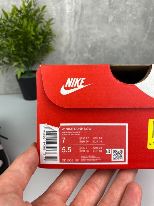 Skórzane sneakersy Nike Dunk Low Panda r 38 – klasyka w czerni i bieli